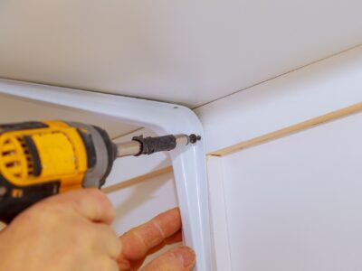 Les étapes pour réaliser une étagère murale soi-même