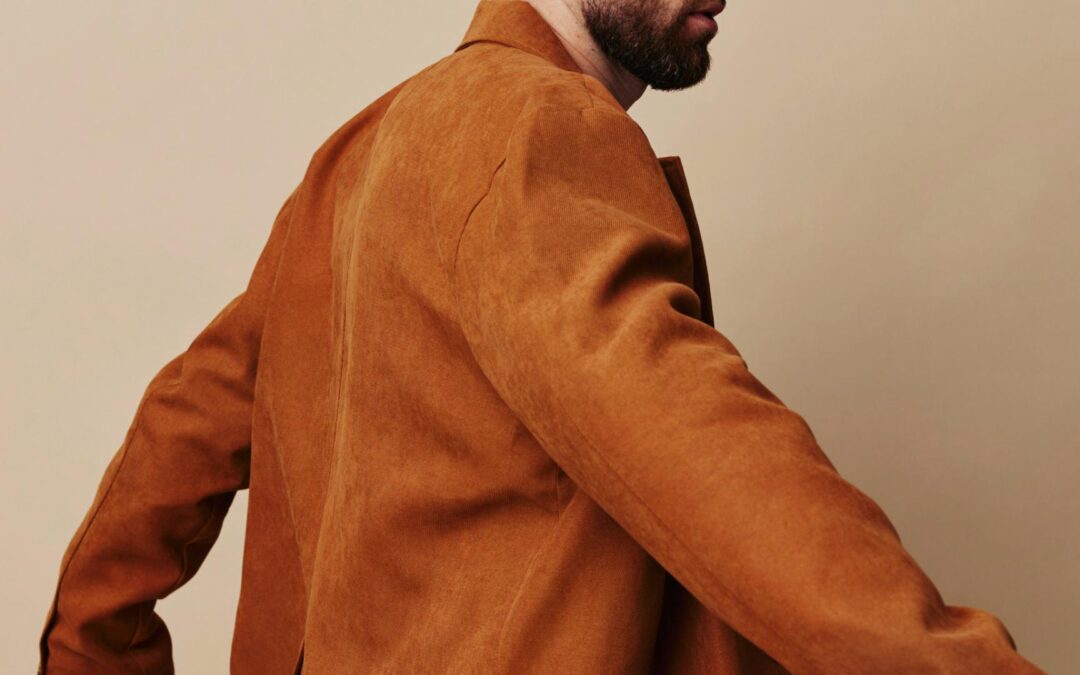 Comment créer un look de soirée élégant pour homme