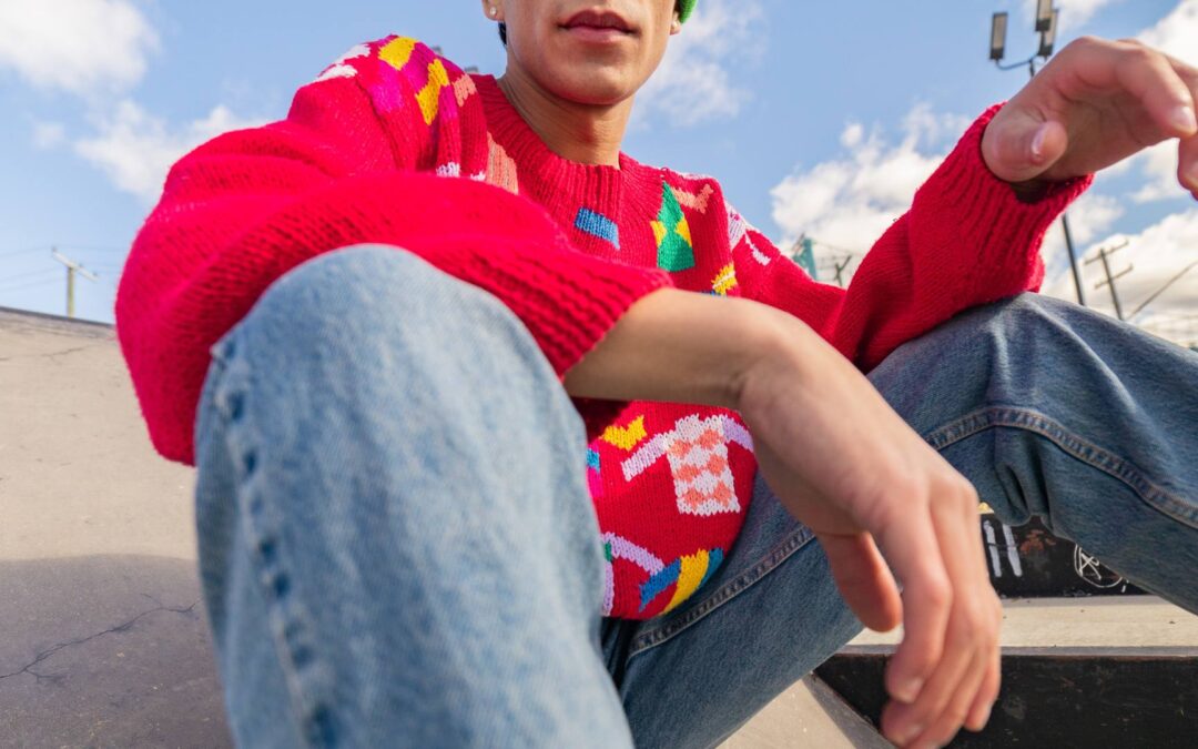 Comment porter des vêtements colorés lorsque l’on est un homme ?
